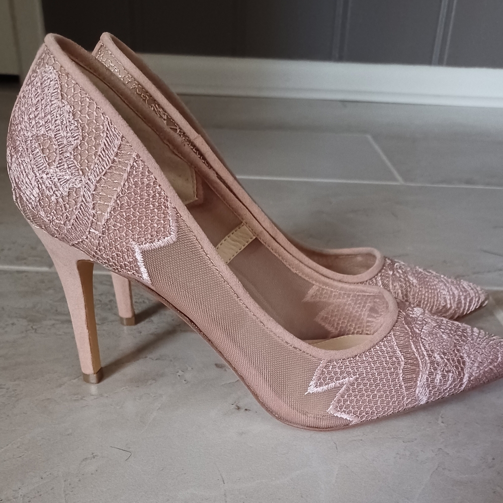 Jessica Simpson Camba Nude Blush Lace Pumps